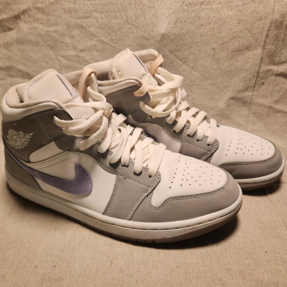 Jordan 1 MidWolf Grey Aluminum Sz 9W, 7M - BQ6472-105